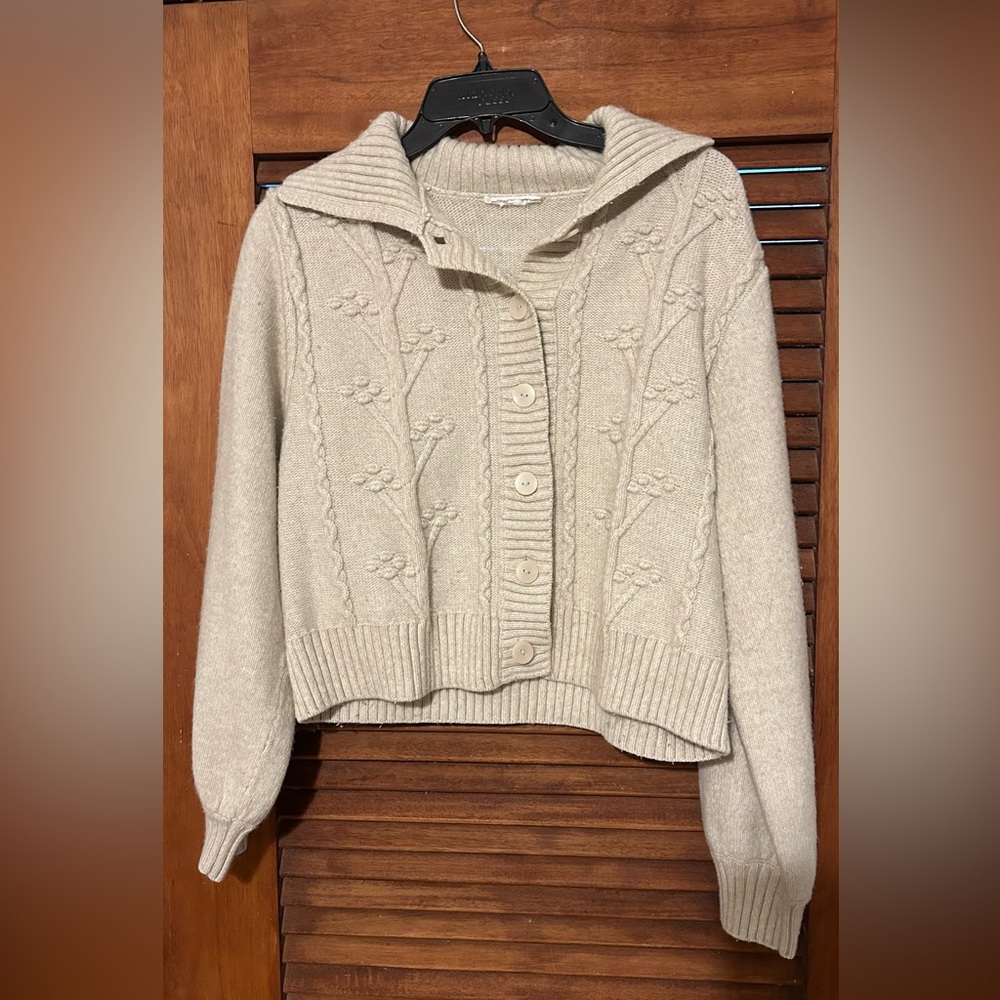 BERSHKA Vintage Style Cropped Sweater w Tree / Floral Pattern Size M